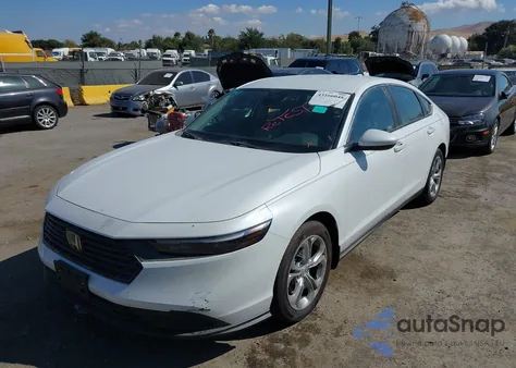 2024 Honda Accord Lx z USA, uszkodzony, nr VIN 1HGCY1F27RA055106